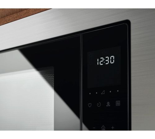 Микроволновая печь Electrolux EMS4253TBX