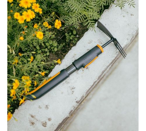Тяпка Fiskars 1080695