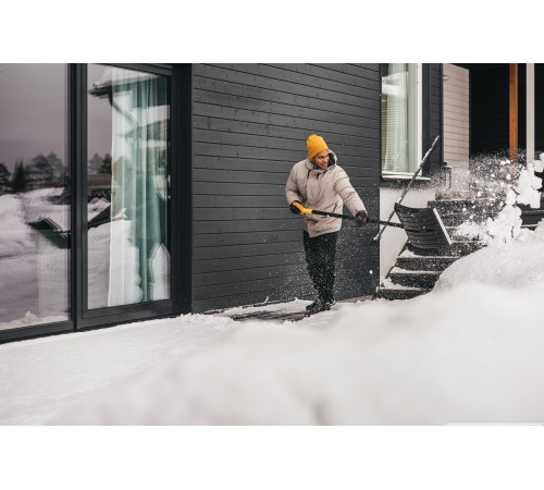 Лопата для уборки снега Fiskars Solid 1052526