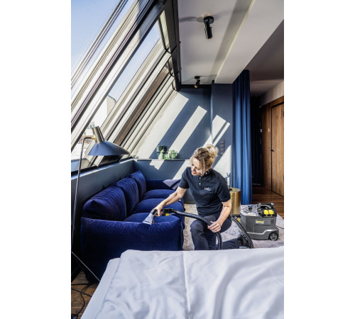 Пылесос Karcher Puzzi 8/1 1.100-240.0