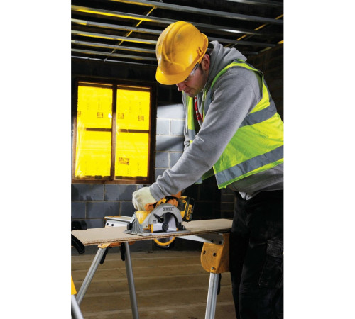 Дисковая циркулярная пила DeWalt DCS391NT без АКБ, кейс