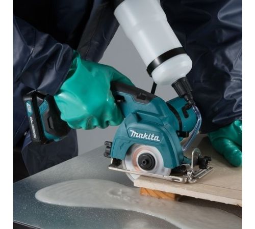 Дисковая циркулярная пила Makita CC301DWAE с 2-мя АКБ
