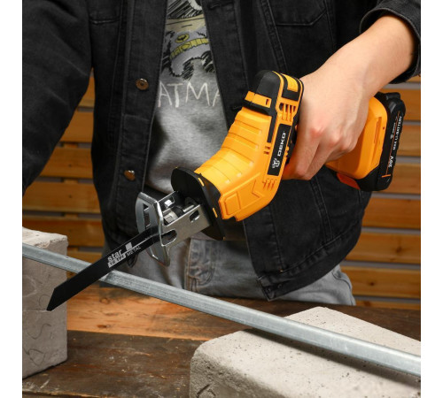 Сабельная пила Deko DKRS20-Li 063-4311 с 2-мя АКБ, кейс