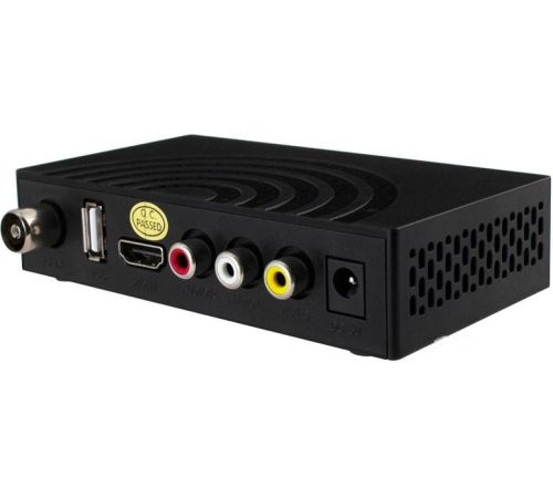 Приемник цифрового ТВ StarWind CT-220