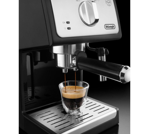 Рожковая кофеварка DeLonghi Active Line ECP 33.21.BK