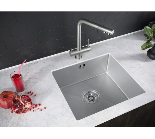 Кухонная мойка Paulmark Lassan PM304444-BS