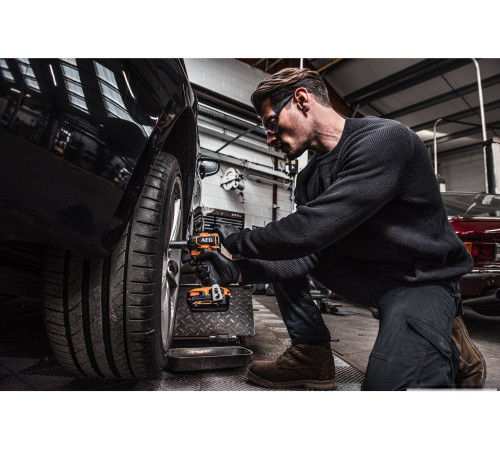 Гайковерт AEG Powertools BSS 18S12BL2-0 4935480060 без АКБ