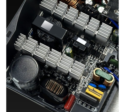 Блок питания Ocypus Gamma P650 Gamma-P650-W1HDBK024X-EU