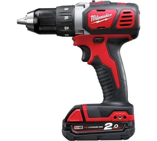 Дрель-шуруповерт Milwaukee M18 BDD-202C 4933443555 с 2-мя АКБ, кейс