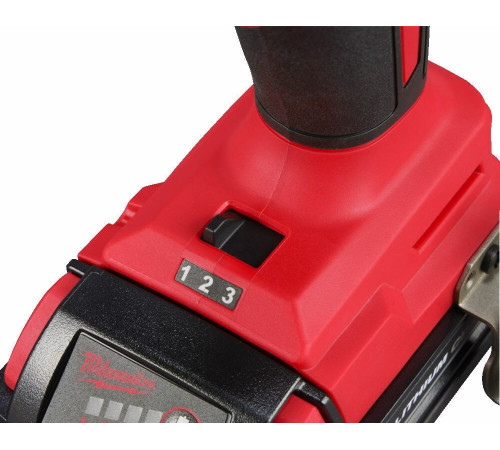 Винтоверт Milwaukee M18 M18BLIDR-502X 4933492843 с 2-мя АКБ, кейс