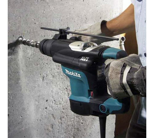 Перфоратор Makita HR3210C