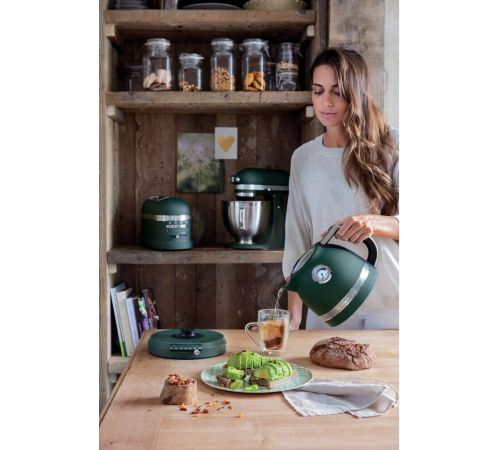 Электрический чайник KitchenAid Artisan 5KEK1522EPP