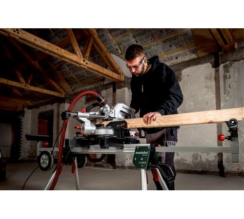 Торцовочная пила Metabo KGS 216 M 613216000