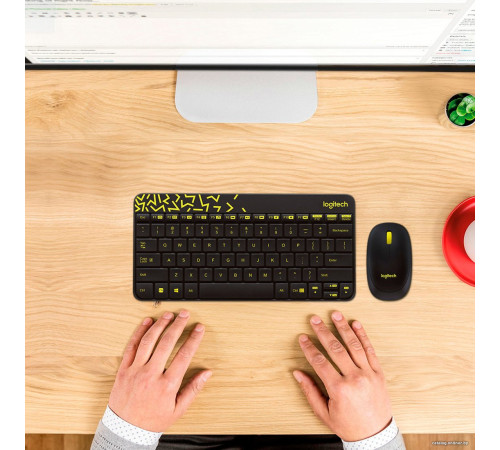 Офисный набор Logitech MK240 Nano 920-008198 черный