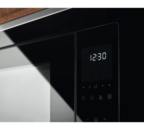 Микроволновая печь Electrolux LMS4253TBX