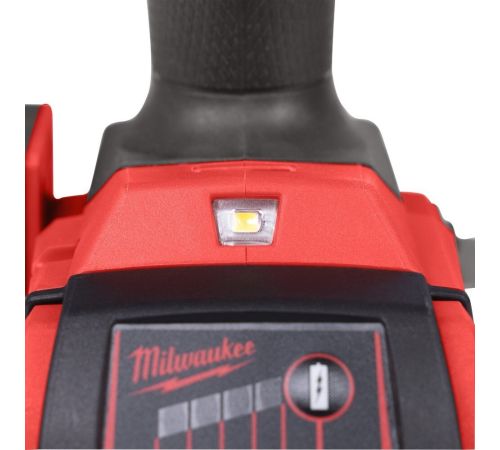 Дрель-шуруповерт Milwaukee M18 FDD3-402C 4933492472 с 2-мя АКБ, кейс