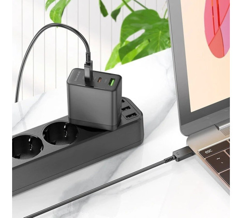 Сетевое зарядное Borofone BN12 черный