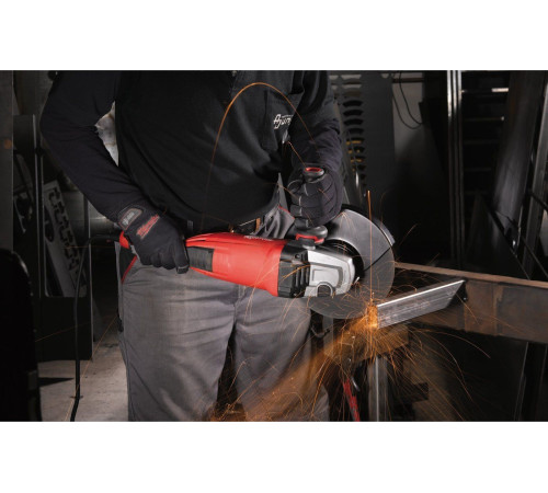 Угловая шлифмашина Milwaukee AGVK 24-230 4933451414