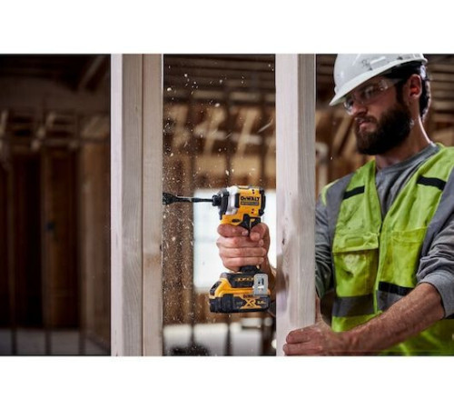 Винтоверт DeWalt DCF850P2T с 2-мя АКБ 5 Ач, кейс