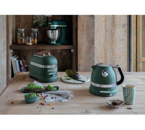 Электрический чайник KitchenAid Artisan 5KEK1522EPP