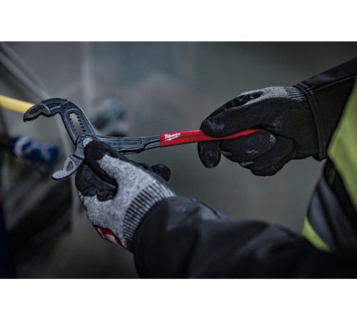 Клещи трубные Milwaukee 4932492460