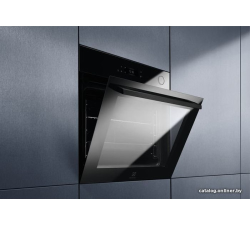 Электрический духовой шкаф Electrolux EOC8P39WZ