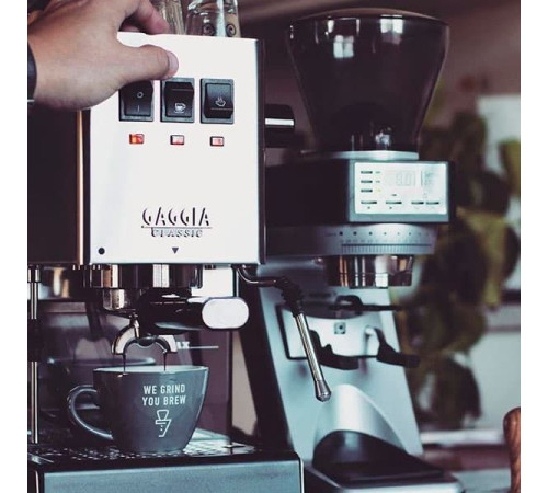 Рожковая кофеварка Gaggia Classic Evo Inox 9481/11