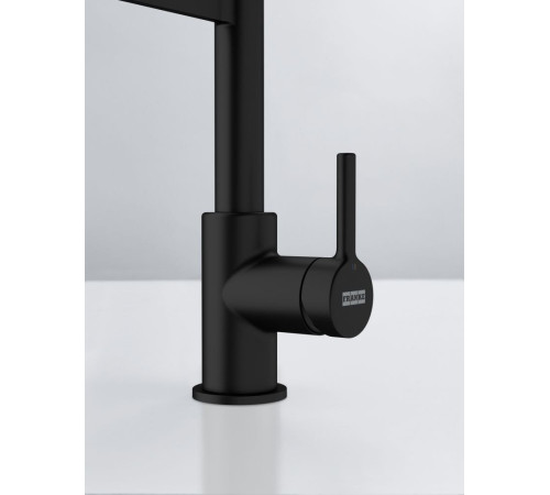 Смеситель Franke Lina Semi-pro 115.0725.838 черный матовый