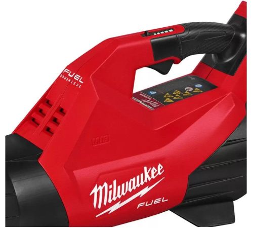 Садовая воздуходувка Milwaukee M18 FBLG3-802 4933499233 с 2-мя АКБ
