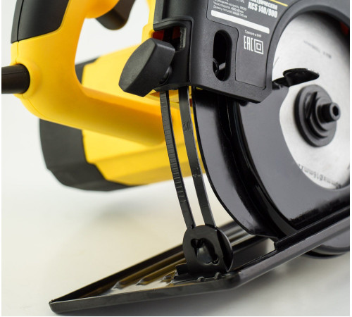 Дисковая циркулярная пила Kolner KCS 140/900