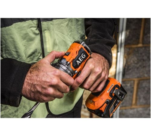 Дрель-шуруповерт AEG Powertools BS18SBL2-202C 4935480056 с 2-мя АКБ, кейс