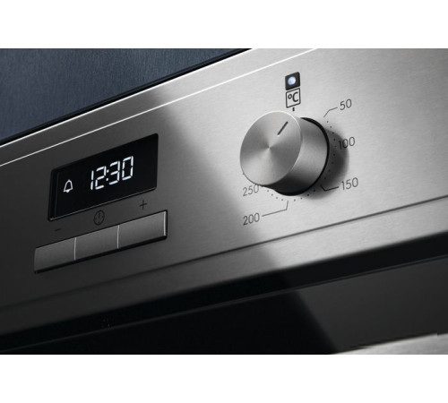 Электрический духовой шкаф Electrolux SurroundCook 600 EOF3H70X