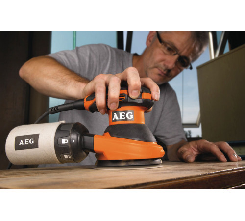 Эксцентриковая шлифмашина AEG Powertools EX 125 ES