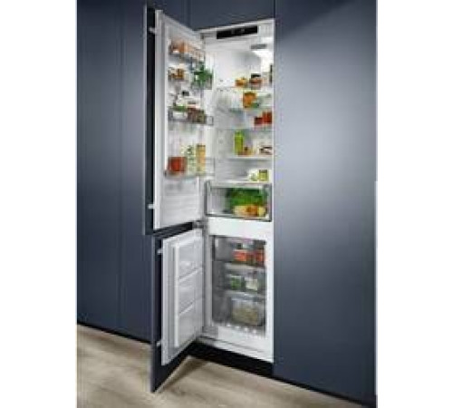 Холодильник Electrolux ENS6TE19S