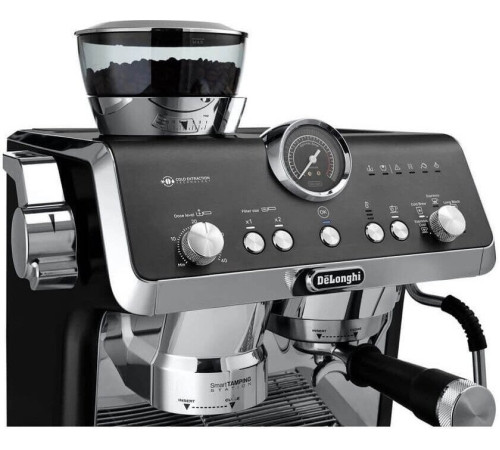 Рожковая кофеварка DeLonghi La Specialista Opera EC9555.BK