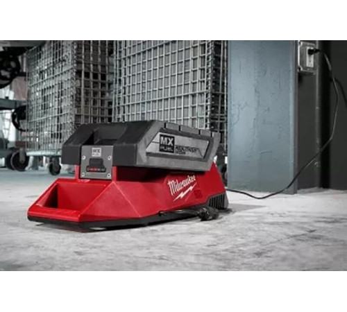 Зарядное устройство Milwaukee MXF C 4933471839