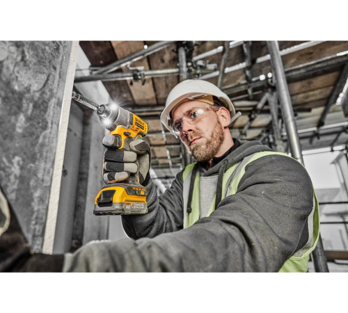 Винтоверт DeWalt DCF840NT без АКБ, кейс