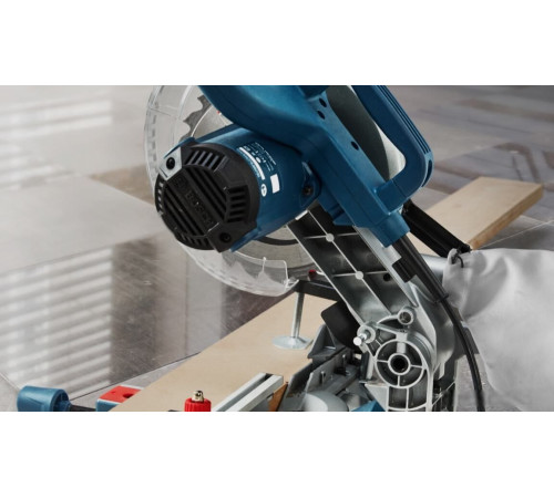 Торцовочная пила Bosch GCM 216 Professional 0601B33000