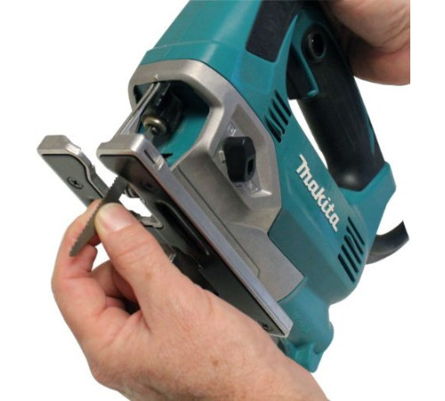 Электролобзик  Makita JV0600K