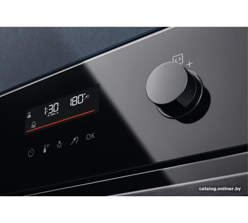 Электрический духовой шкаф Electrolux SteamBake 600 EOD6P77WZ