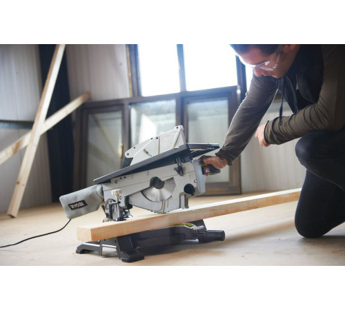 Станок Ryobi RTS1800-G