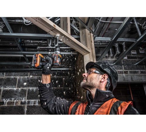 Дрель-шуруповерт AEG Powertools BS 18SBL-202C 4935472277 с 2-мя АКБ, кейс