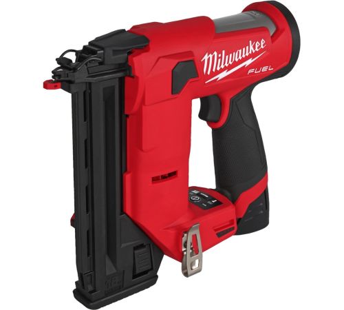 Гвоздезабиватель Milwaukee M12 FCN18GS-0X 4933493355 с 2-мя АКБ, кейс