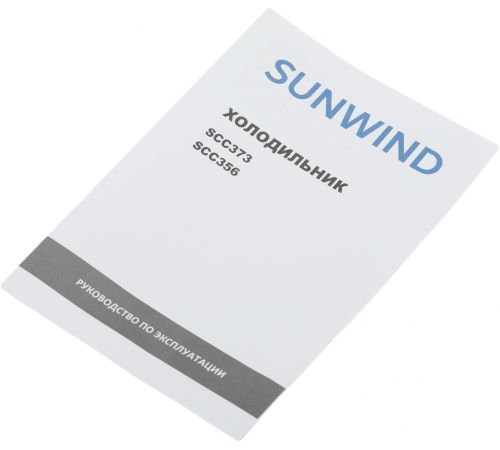 Холодильник SunWind SCC373 белый