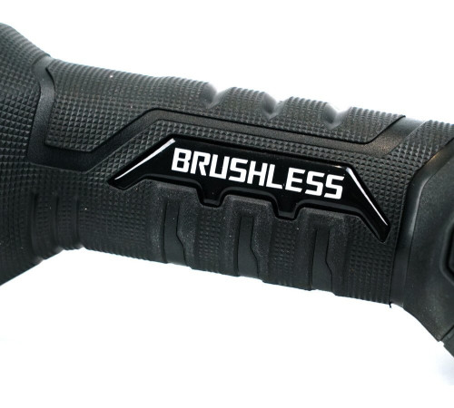 Угловая шлифмашина TEH LG125M без АКБ