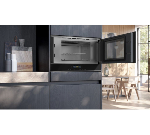 Микроволновая печь Siemens iQ700 BE732R1B1