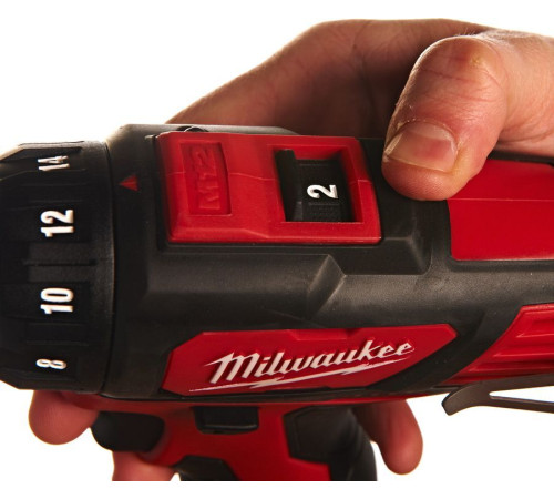 Дрель-шуруповерт Milwaukee M12 BDD-0 4933441930 без АКБ