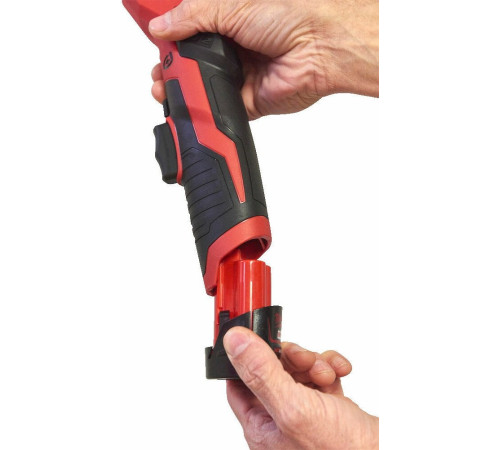 Труборез Milwaukee M12 PCSS-202C 4933479242 с 2-мя АКБ, кейс