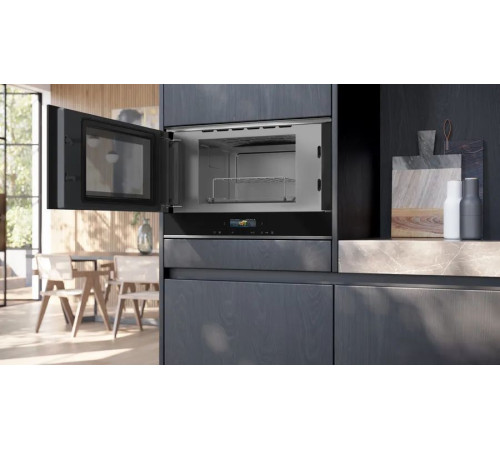 Микроволновая печь Siemens iQ700 BE732L1B1