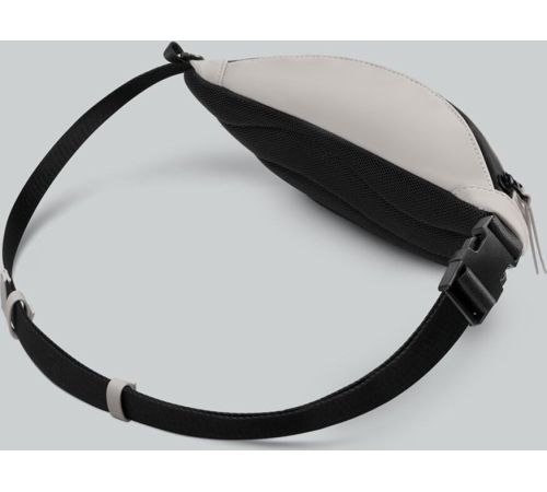 Сумка на пояс Gaston Luga Dash Bumbag бежевый